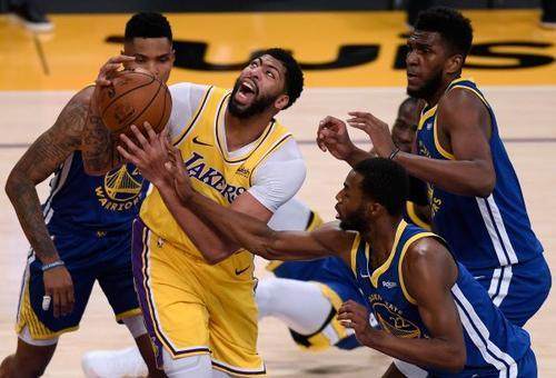 戴维斯：被逆转的滋味太过难受 对阵雄鹿全力争胜