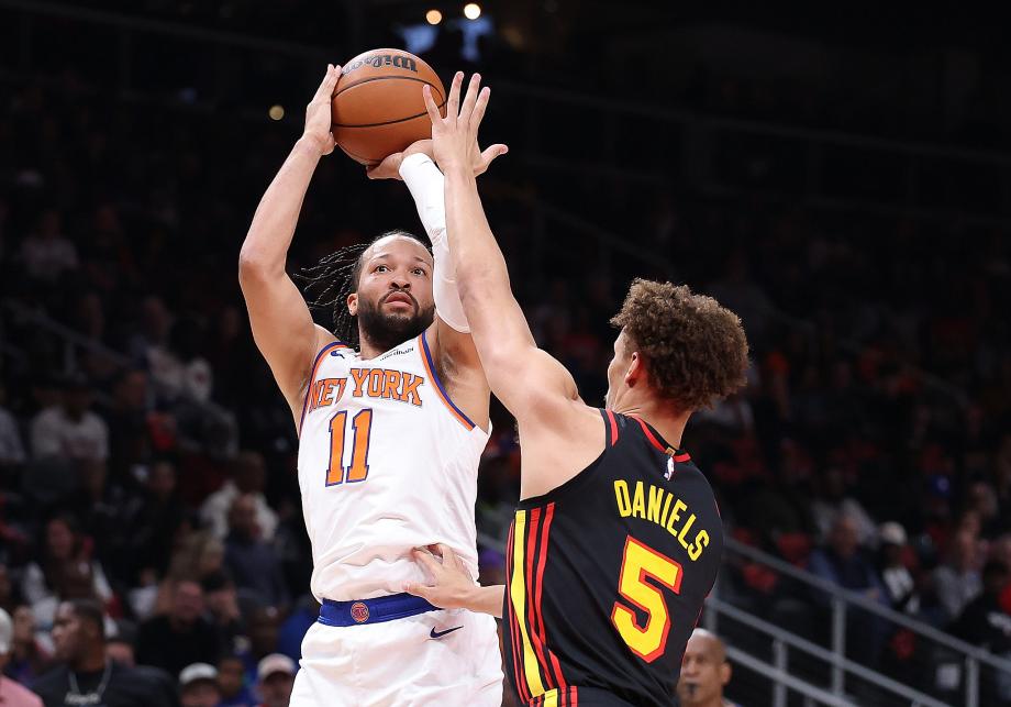 kaiyun-布伦森30+13沃克空砍36分 尼克斯险胜老鹰